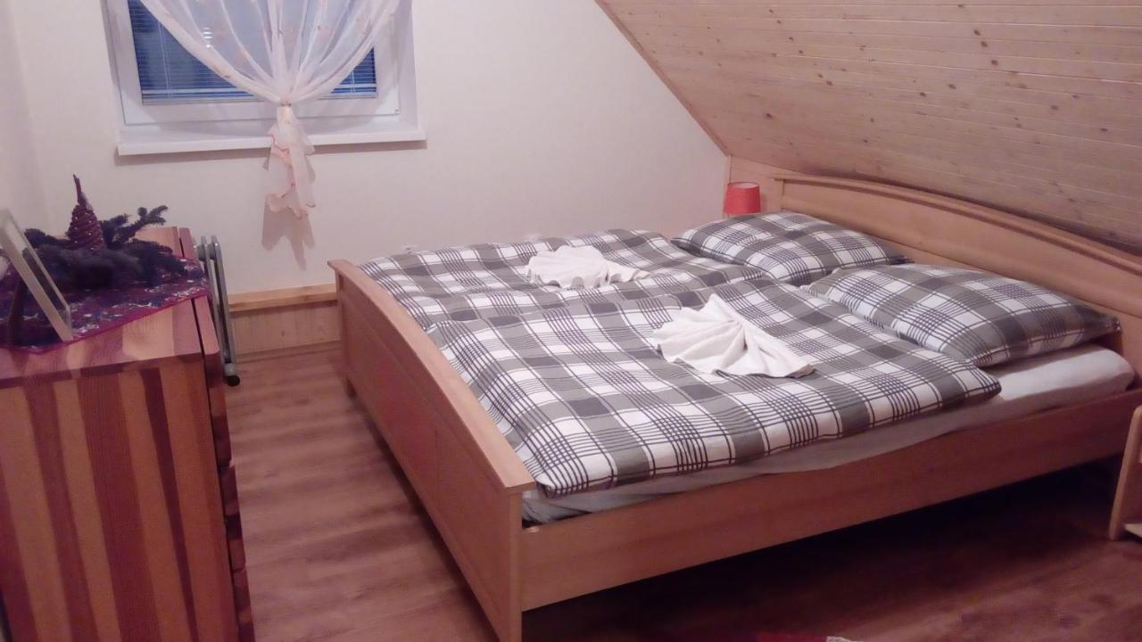 Apartman Lucky 5 Izbovy Rodinny Dom Kültér fotó
